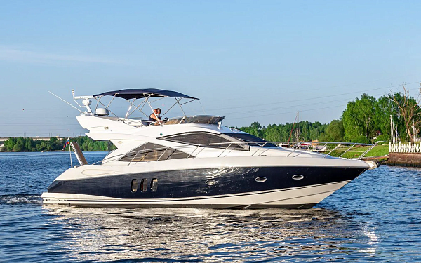 Аренда яхты Sunseeker Predator 50 в Москве